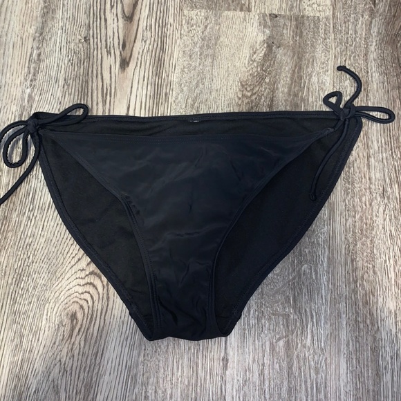 Black bikini bottom - Picture 1 of 2